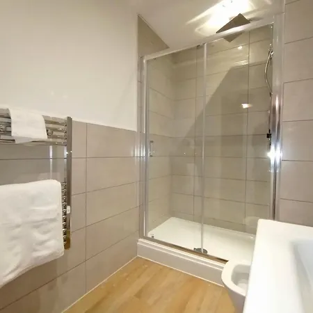 Ferienwohnung Luxury 2 Bed 2 Bath Flat Near Old Trafford Manchester Exterior foto