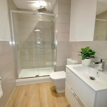 Ferienwohnung Luxury 2 Bed 2 Bath Flat Near Old Trafford Manchester Exterior foto